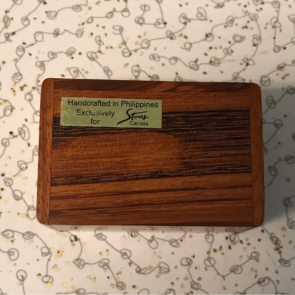 Wooden Box Canada - Picture 8 of 9